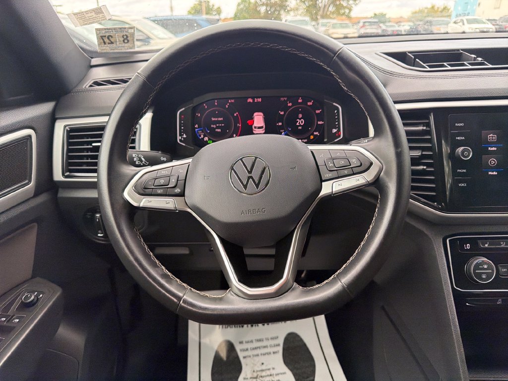 Used 2022 Volkswagen Atlas Cross Sport SE FWD image 15