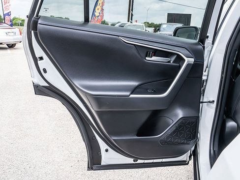 Used 2023 Toyota RAV4 XSE AWD/4WD image 11