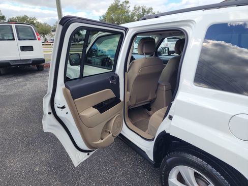 Used 2017 Jeep Patriot Latitude image 22