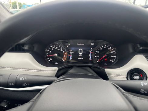 Used 2025 Jeep Compass Limited AWD/4WD image 40