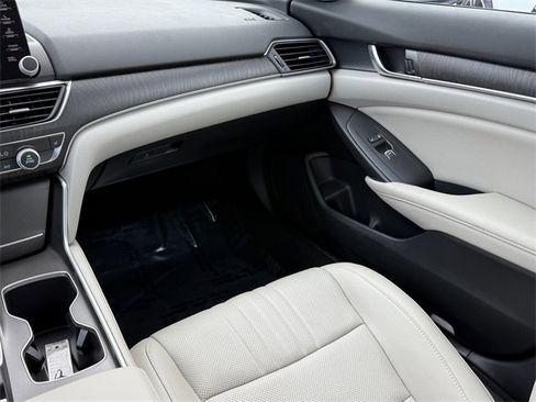 Used 2022 Honda Accord EX-L image 13