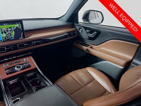 Used 2020 Lincoln Aviator Reserve w/ Equipment Group 201A AWD/4WD image 24