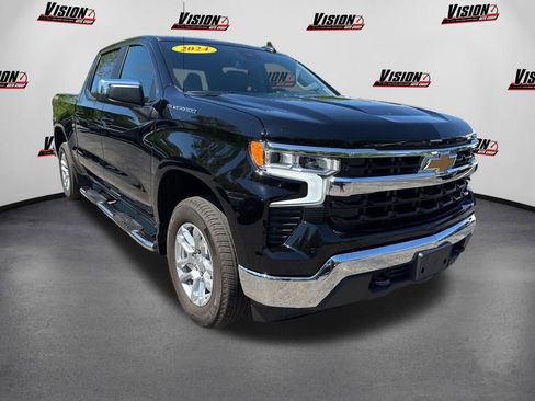 Used 2024 Chevrolet Silverado 1500 LT AWD/4WD image 3