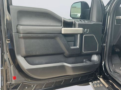 Used 2018 Ford F150 Raptor w/ Equipment Group 802A Luxury AWD/4WD image 8