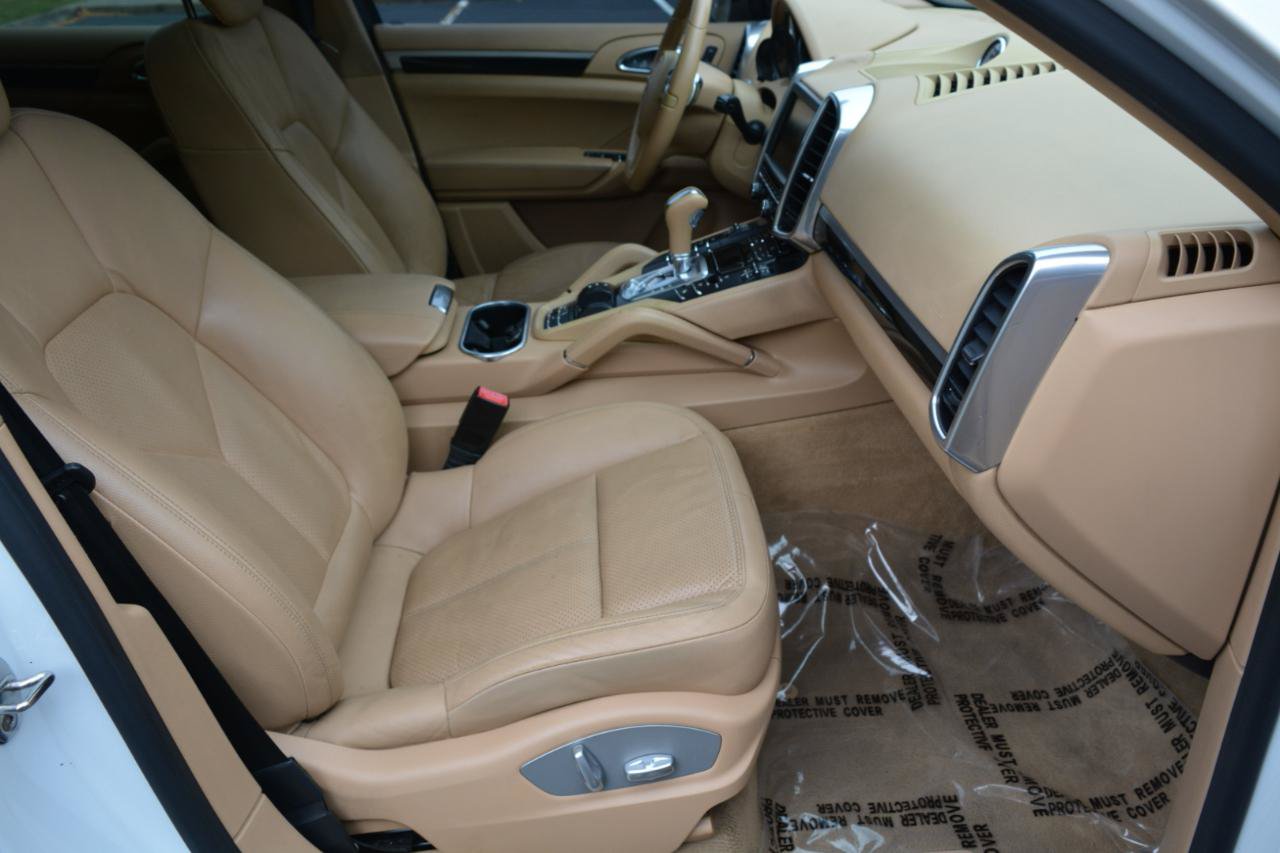 Used 2013 Porsche Cayenne AWD/4WD image 20
