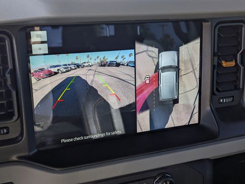 Certified 2023 Ford Bronco Badlands image 11