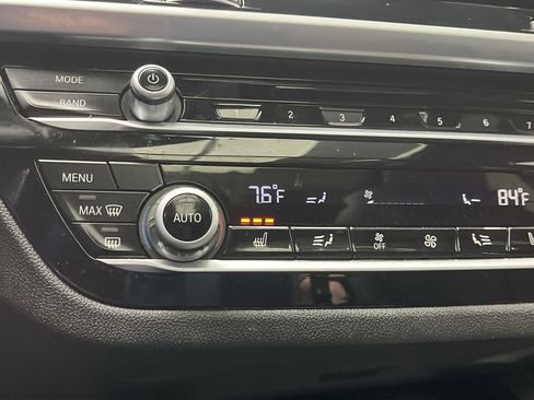 Used 2018 BMW X3 xDrive30i w/ Premium Package image 23