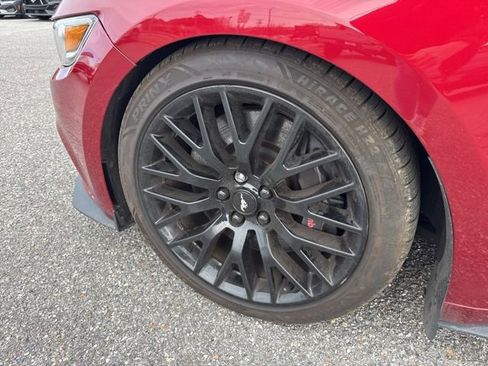 Used 2017 Ford Mustang GT Premium w/ GT Performance Package image 5