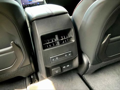 Used 2024 Jeep Wagoneer Launch Edition image 67