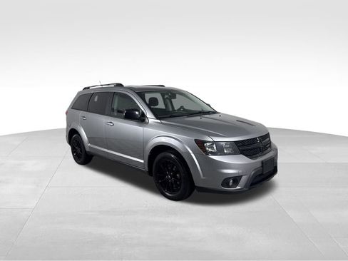 Used 2019 Dodge Journey SE w/ Connectivity Group image 8