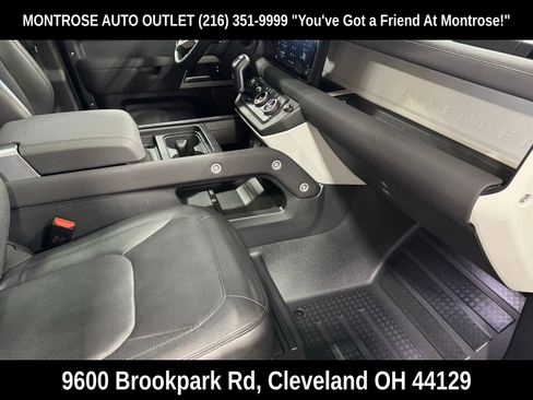 Used 2023 Land Rover Defender 110 SE image 48