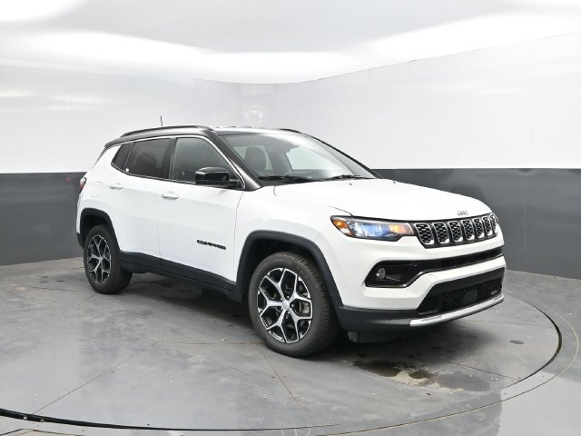 Used 2024 Jeep Compass Limited AWD/4WD image 4