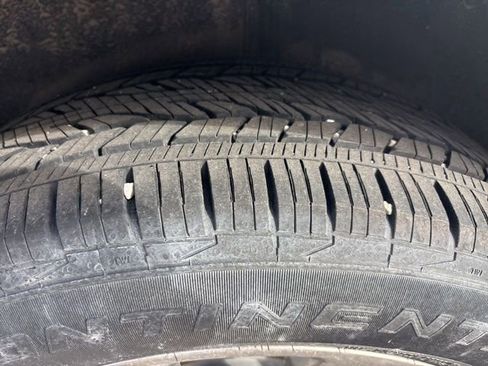 Used 2023 Buick Enclave Avenir w/ Avenir Technology Package image 13