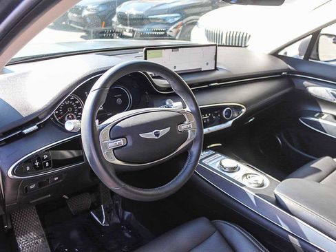 Used 2023 Genesis GV70 2.5T w/ Select Package image 17
