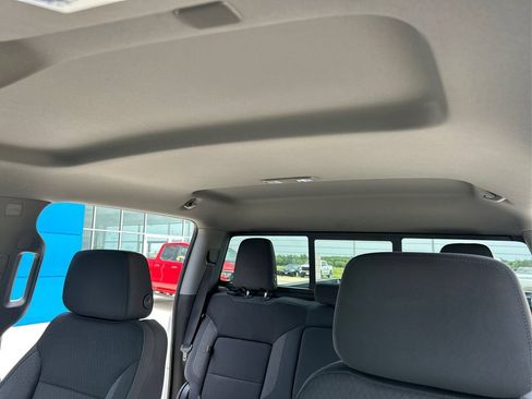 Used 2020 Chevrolet Silverado 1500 LT w/ Texas Edition AWD/4WD image 19
