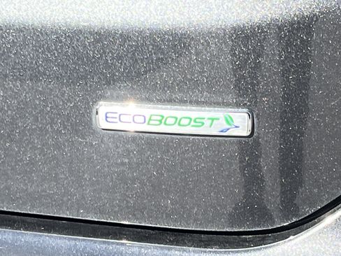 Used 2020 Ford Edge SE image 25