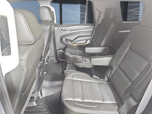 Used 2019 GMC Yukon Denali w/ Denali Ultimate Package AWD/4WD image 16