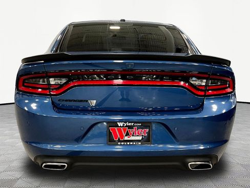 Used 2021 Dodge Charger SXT w/ Blacktop Package RWD image 5
