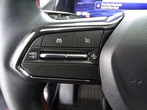 Used 2025 Chevrolet Equinox EV RS w/ Convenience Package II image 7