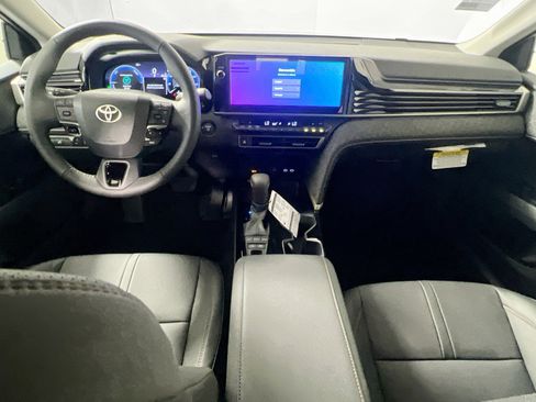 New 2026 Toyota Camry XLE image 30