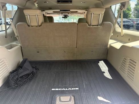 Used 2020 Cadillac Escalade ESV Premium Luxury AWD/4WD image 7