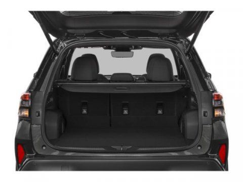 Used 2025 Subaru Forester Premium AWD/4WD image 13