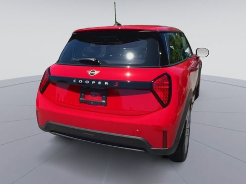 Certified 2025 MINI Cooper S FWD image 9