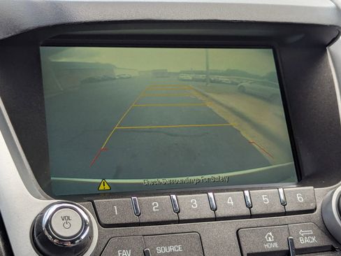 Used 2016 Chevrolet Equinox LT FWD image 21
