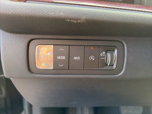 Used 2026 Chevrolet Traverse Z71 w/ Driver Confidence Package image 16