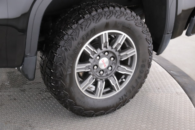 Used 2024 GMC Sierra 1500 AT4 w/ AT4 Preferred Package AWD/4WD image 14