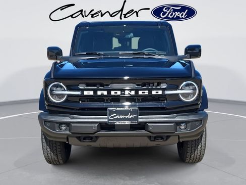 New 2026 Ford Bronco Outer Banks image 9