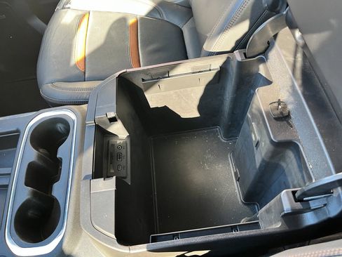 Used 2021 GMC Sierra 2500 AT4 w/ AT4 Premium Plus Package image 24