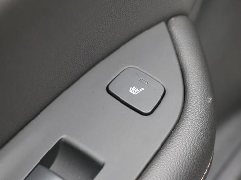 Used 2023 Chevrolet Blazer Premier w/ Enhanced Convenience Package image 12