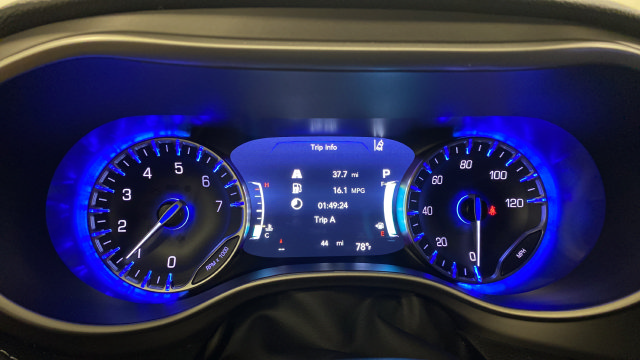 Used 2027 Chrysler Pacifica Select FWD image 18