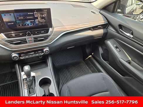 Used 2025 Nissan Altima 2.5 SV w/ SV Special Edition Package FWD image 16