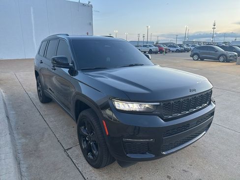 Used 2025 Jeep Grand Cherokee L Limited w/ Black Appearance Package image 1