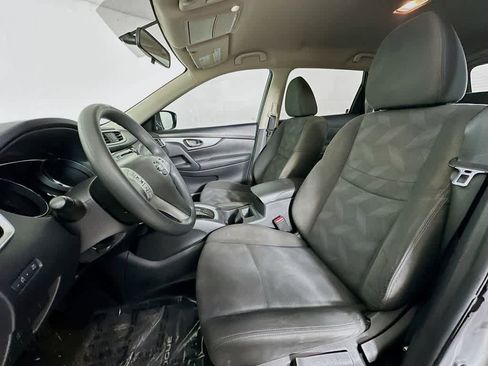 Used 2016 Nissan Rogue S FWD image 12