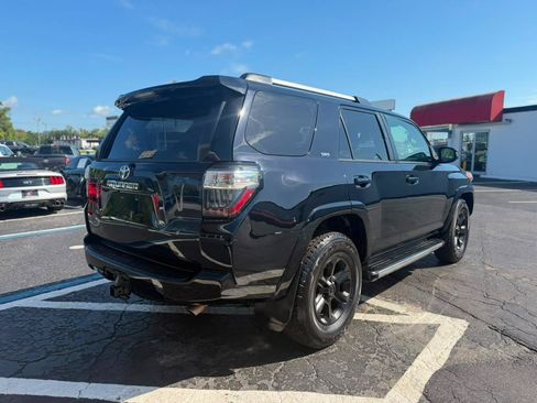 Used 2020 Toyota 4Runner SR5 RWD image 8