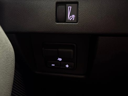 Used 2025 Chevrolet Colorado ZR2 w/ Technology Package AWD/4WD image 22