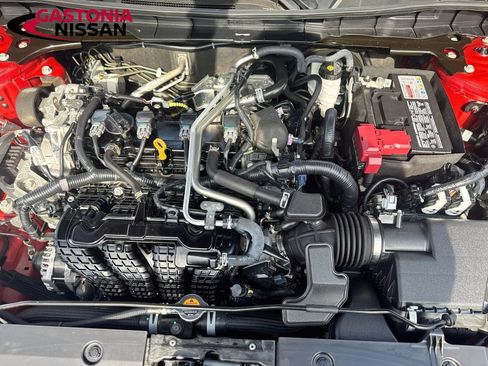 Used 2025 Nissan Altima 2.5 SV FWD image 37