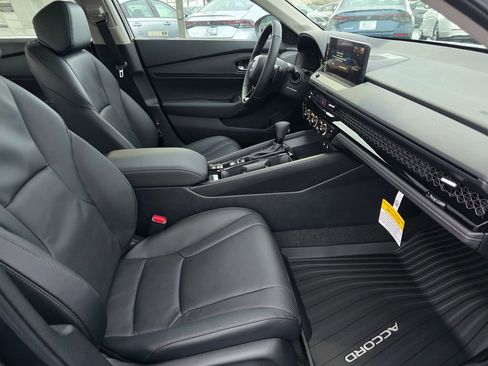 New 2025 Honda Accord EX-L image 5