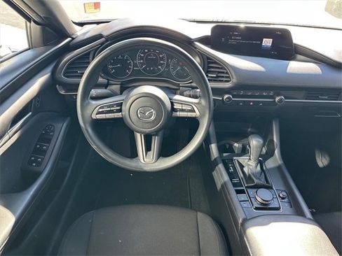 Used 2022 MAZDA MAZDA3 s image 10
