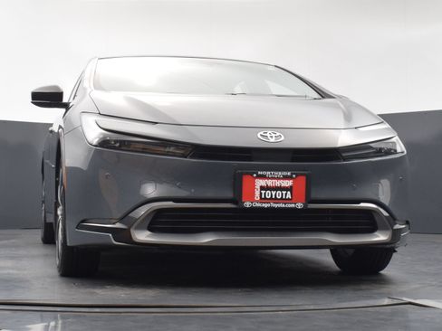 Used 2023 Toyota Prius Limited AWD/4WD image 33