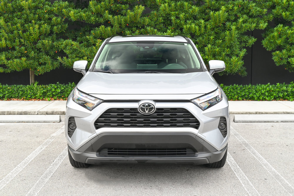 Used 2025 Toyota RAV4 XLE w/ Convenience Package AWD/4WD image 2