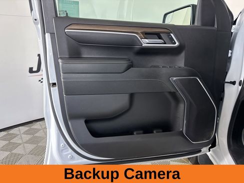 Used 2023 Chevrolet Silverado 1500 LT Trail Boss w/ Protection Package image 8