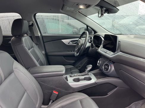 Used 2023 Chevrolet Blazer LT AWD/4WD image 2