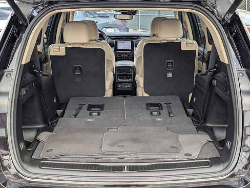 Used 2022 Jeep Grand Cherokee L Limited image 14