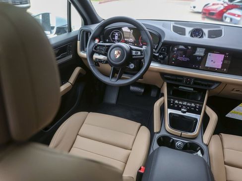 New 2026 Porsche Cayenne AWD/4WD image 34