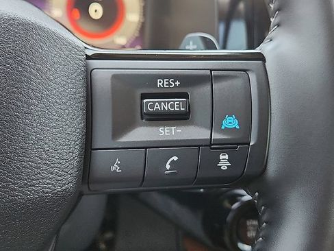 Used 2026 Nissan Pathfinder Platinum AWD/4WD image 16
