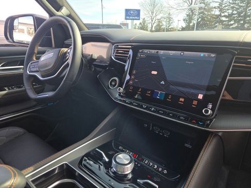 Used 2025 Jeep Grand Wagoneer Series III w/ Quick Order Packagew 28T image 7